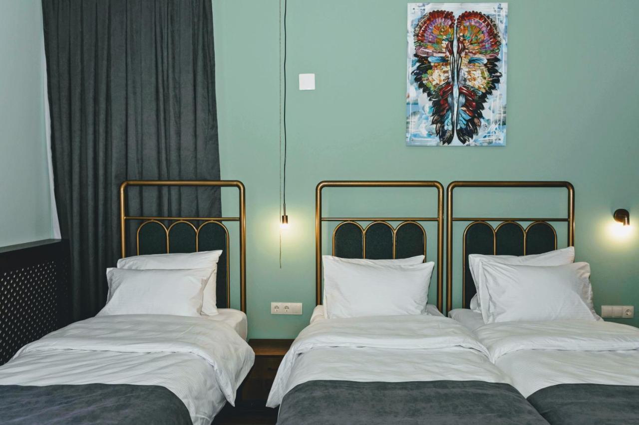 Paliani Hotel メスティア エクステリア 写真