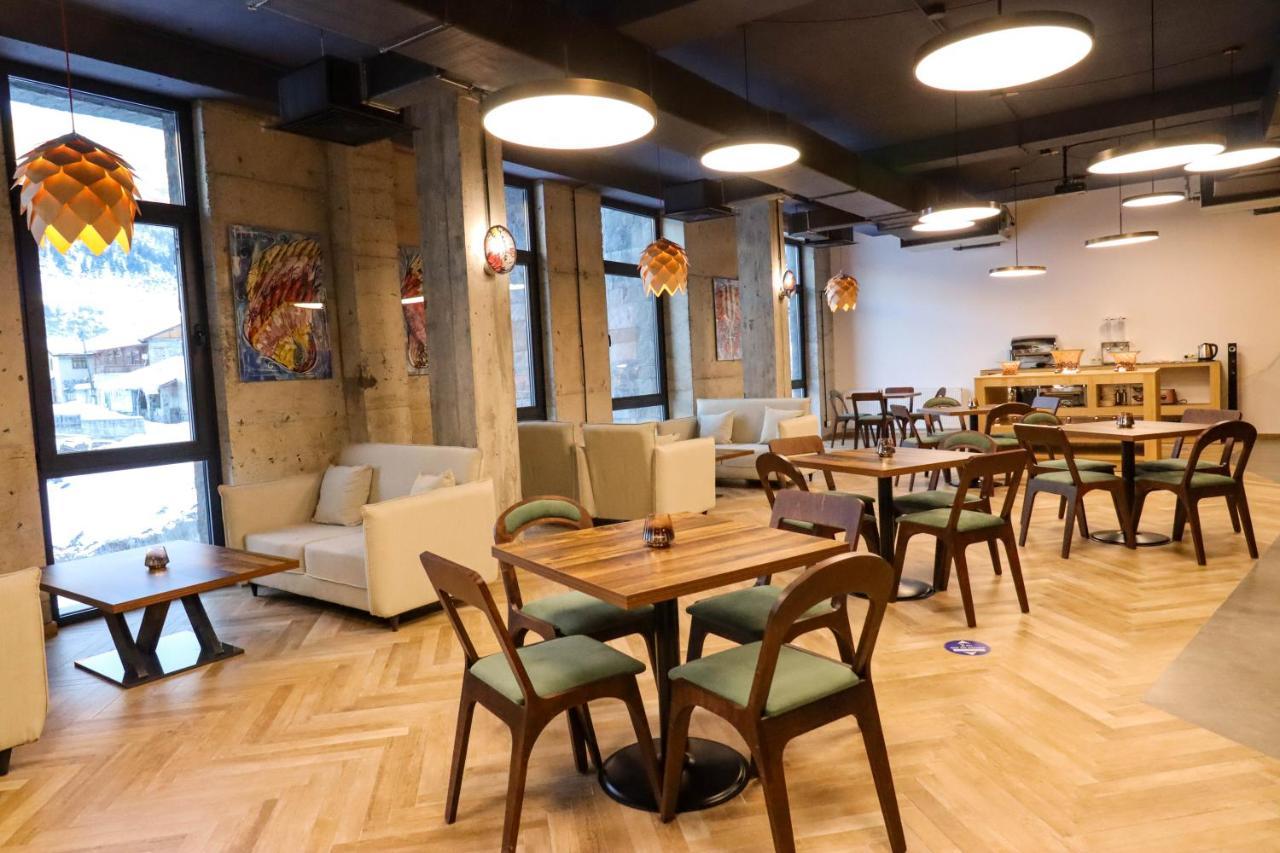 Paliani Hotel メスティア エクステリア 写真